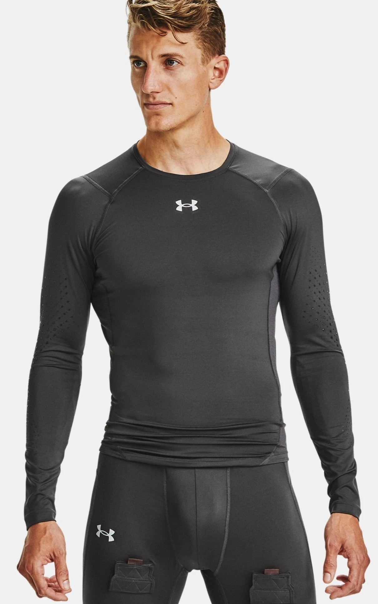 Under Armour Men's Fitted Grippy Long Sleeve 1 Under Armour Men's Fitted Grippy Long Sleeve